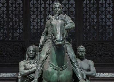 مجسمه نماد نژادپرستی از موزه نیویورک برچیده می شود