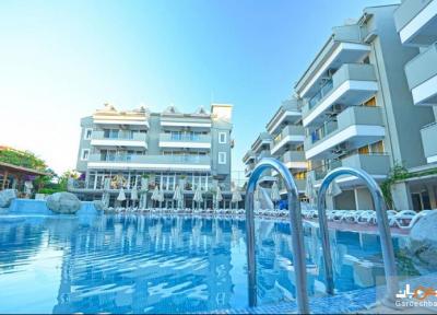 بگونویل؛هتلی 3 ستاره واقع در سواحل مدیترانه مارماریس، تصاویر