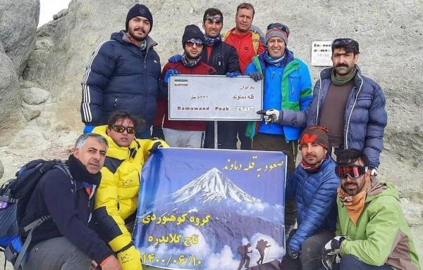 داستان کوهنوردان حامی محیط زیست که قله دماوند را فتح کردند ، آبیاری درختان ارتفاعات شمال تهران با روش باستانی