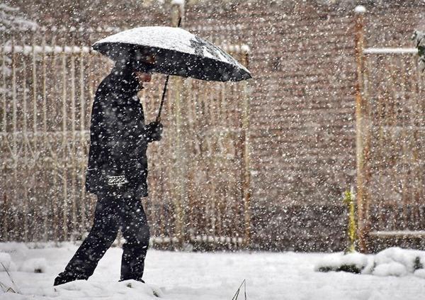بارش برف مدارس فیروزکوه را مجازی کرد